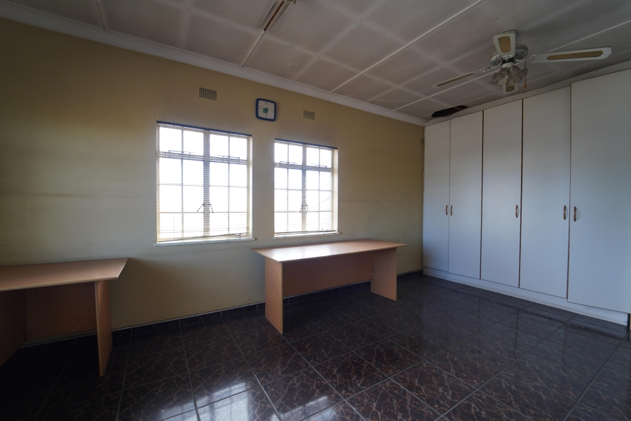 0 Bedroom Property for Sale in Oos Einde Free State